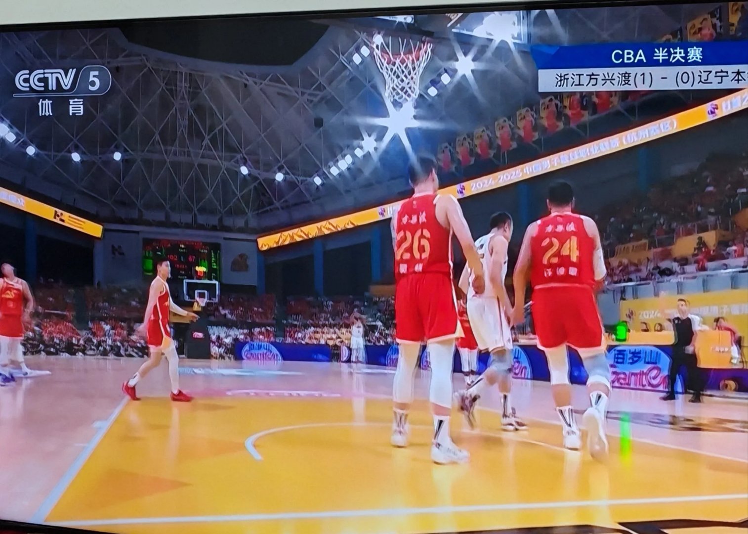 转折点！辽宁本钢回应争议，NBA季后赛转会期攻防权衡，管理层满意，团队化学反应显著的简单介绍