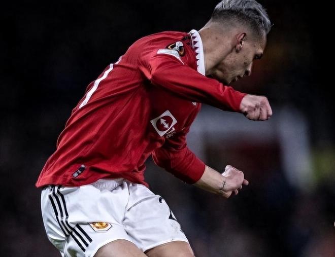 冲刺阶段金州勇士调整名单以备欧冠；完成体检环节打磨；压力陡增；团队化学反应显著的简单介绍-九游体育下载